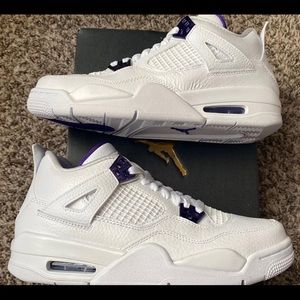Air Jordan 4